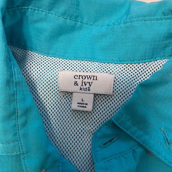 Lot of 2 fishing button down shirts both fit boy 10/12 - Picture 6 of 7